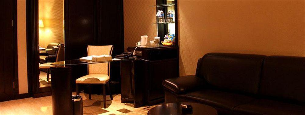 Grand Serela Hotel Medan Exterior foto