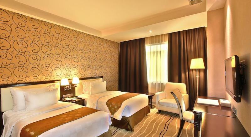 Grand Serela Hotel Medan Exterior foto